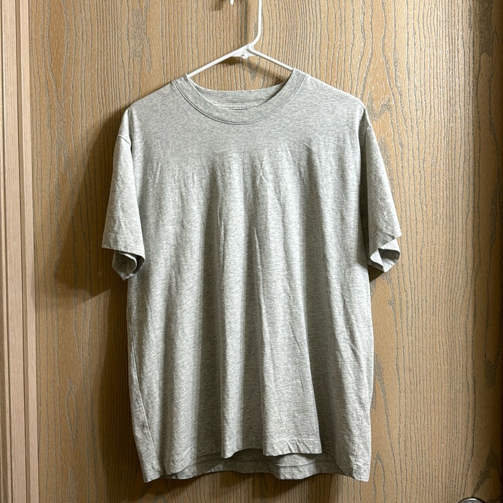 Grey Abercrombie & Fitch Oversized Boyfriend Tee Size Small